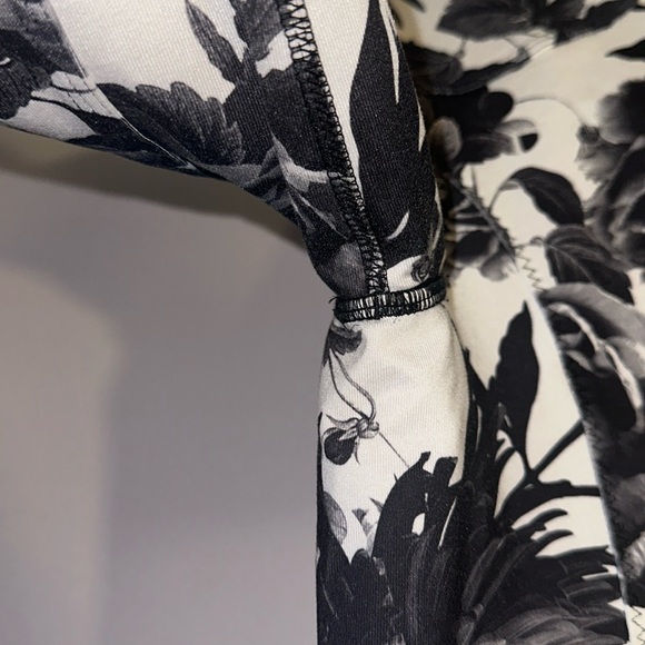 Lululemon Define Jacket Black White Floral - Picture 4 of 7